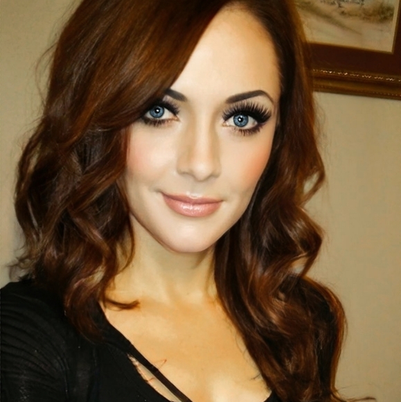 Meet your Posher, Brittany - Picture 3 of 3